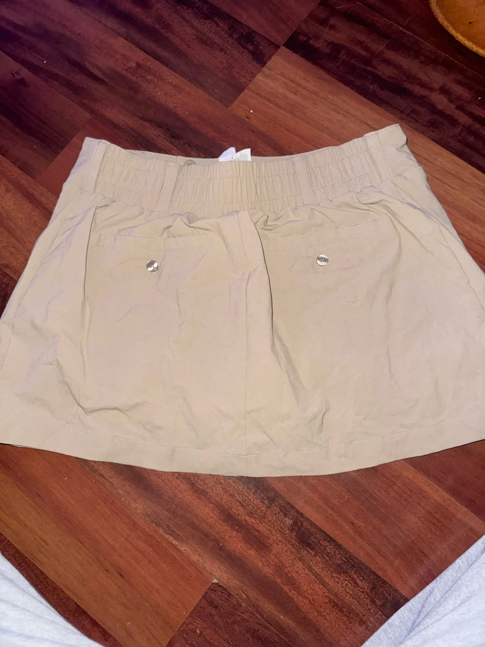 ALO Yoga Khaki Elastic-Waist Active Skort fan club